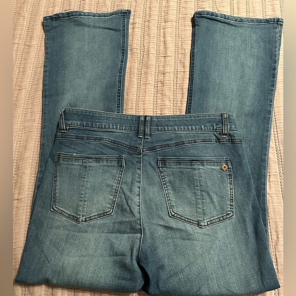 New Democracy  "Ab"solution Itty Bitty Bootcut Jeans - Picture 8 of 15